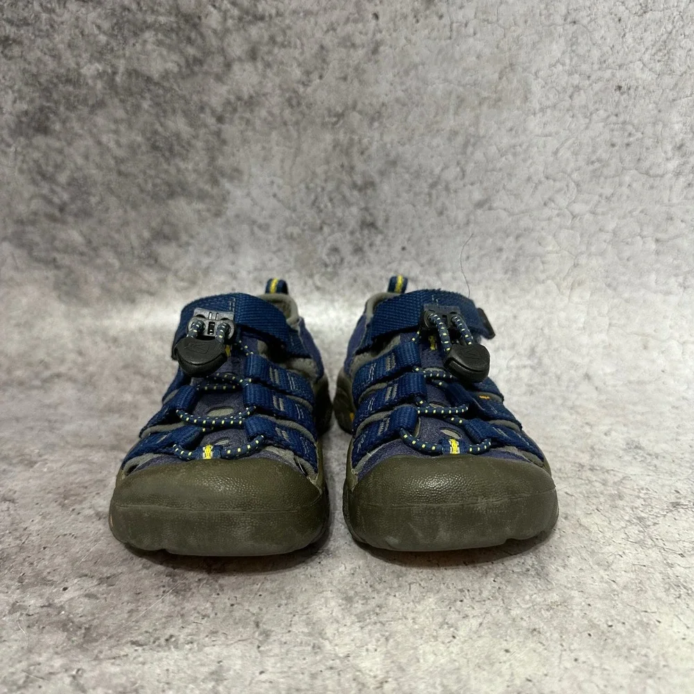 KEEN Newport H2 Sandals Kids Size 9 Blue Water Shoes Closed Toe Washable Hiking